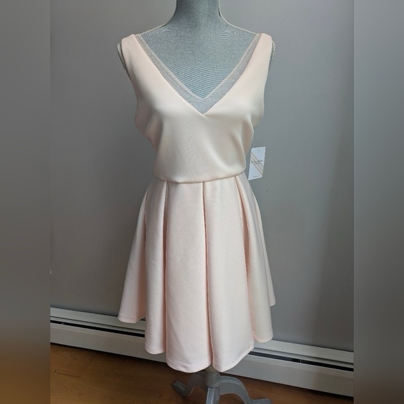 Dresses & Skirts - Kalani Hilliker For Alyce Paris Dress